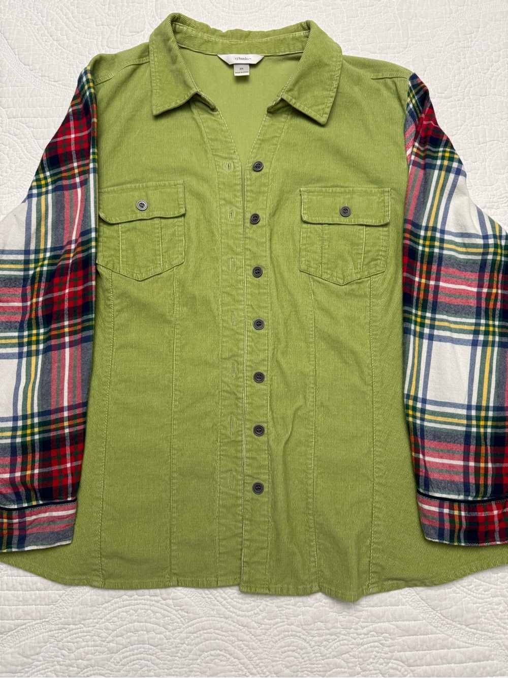 cj Banks lime green corduroy button-down with flannel plaid sleeves
Size 2X